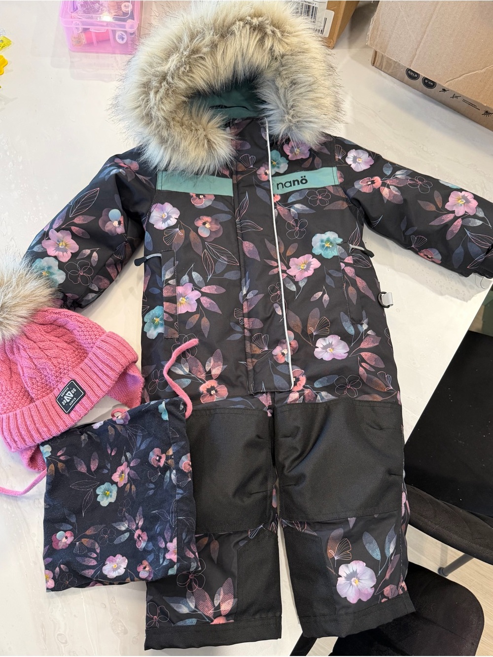 2T winter coat with accessories